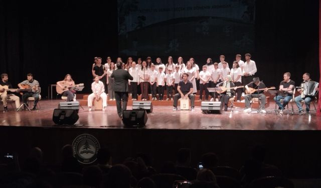 “Koşulsuz Sevgi” Konseri Gönüllere Dokundu