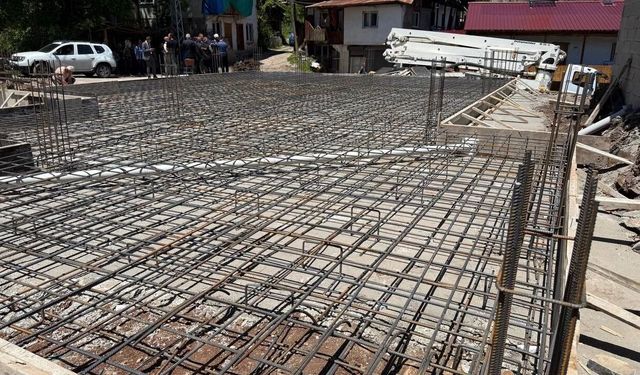 Yangında Kül Olan Dutlu Köyü Camisi İçin Temel Atıldı