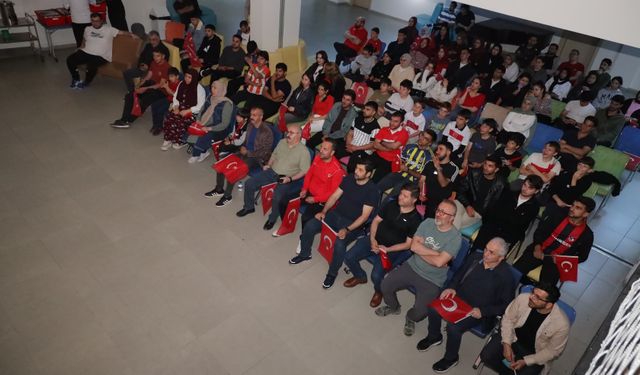 Artvin'de Futbolseverler Milli Heyecanda Buluştu