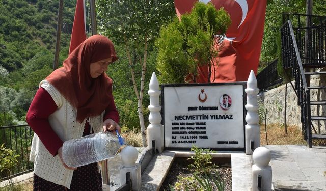 Şehit öğretmen Necmettin Yılmaz'ın ailesinin acısı ilk günkü gibi taze