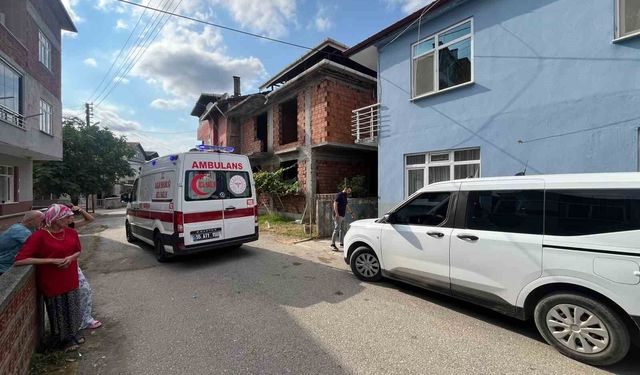 18 yaşındaki kız evinde silahla vurulmuş halde ölü bulundu