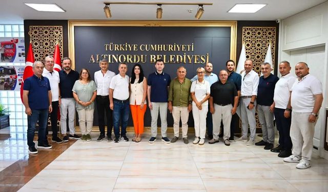 Altınordu Belediye Başkanı Tepe, CHP'den istifa etti