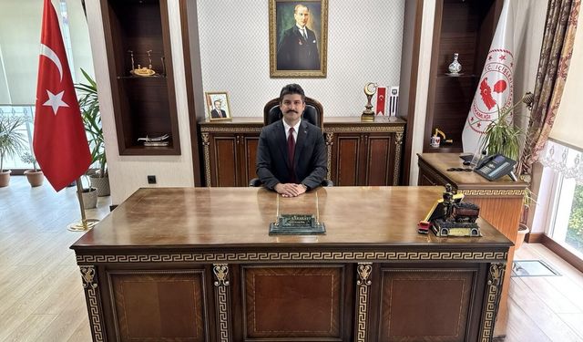 Hopa Kaymakamı Uğur Karakaya Görevine Başladı