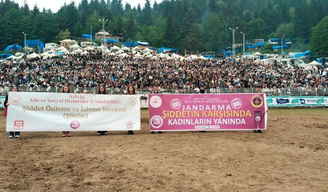 Kafkasör Arenasında Şiddete Karşı Güçlü Mesaj