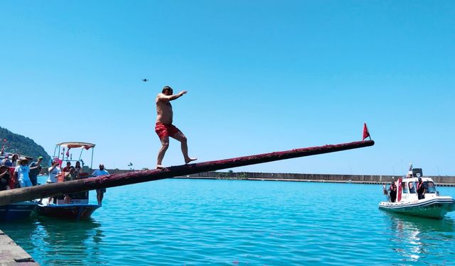 Hopa’da Denizcilik ve Kabotaj Bayramı’nın 100. Yılı Coşkuyla Kutlandı