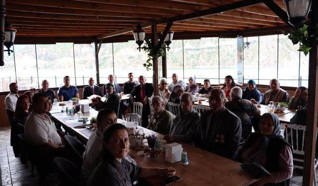 Şehit Aileleri ve Gaziler Onuruna Yemek Programı Düzenlendi
