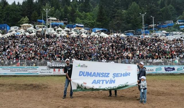 Kafkasör Festivali'nde “Dumansız Şehir Artvin” Rüzgarı Esti