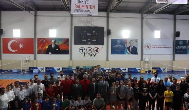 Ardanuç'ta Badminton Heyecanı
