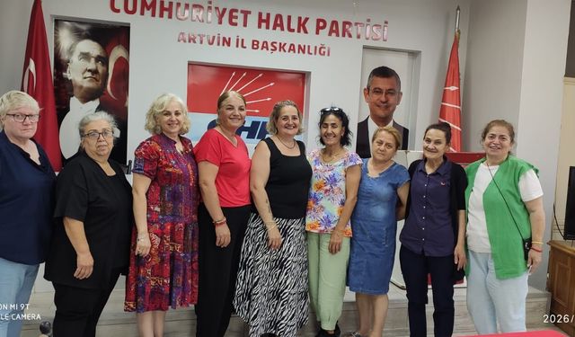 CHP Artvin Merkez İlçe Kadın Kolları'nda Toplu İstifa