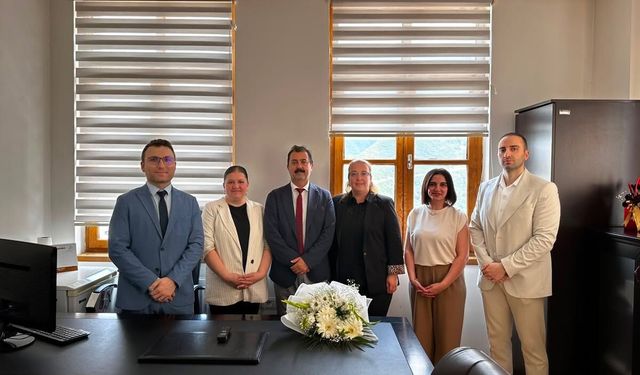 Artvin Devlet Hastanesinde Yönetim Kadrosunda Görev Değişimi Gerçekleştirildi