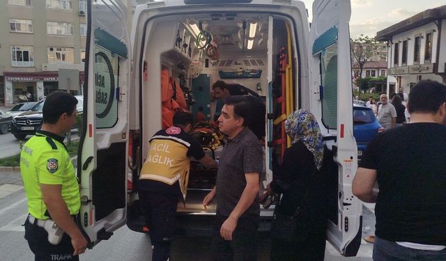 Boyabat'ta elektrikli bisikletin çarptığı kadın yaralandı