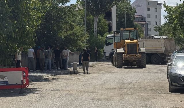 Erzurum'da iş makinesinin çarptığı 88 yaşındaki kişi öldü