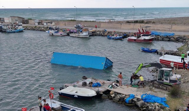 Samsun açıklarında konteyner bulundu