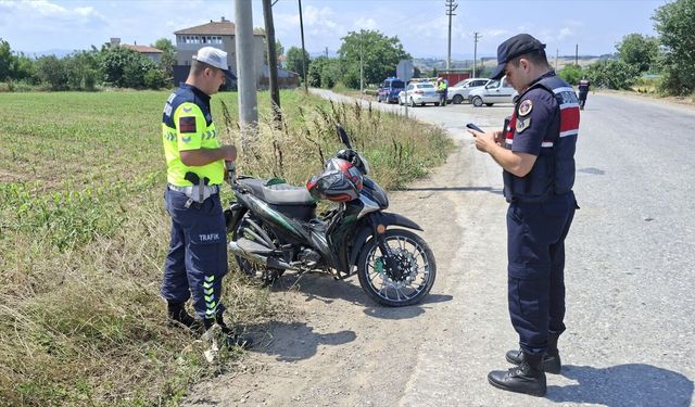 Samsun'da devrilen motosikletin sürücüsü yaralandı