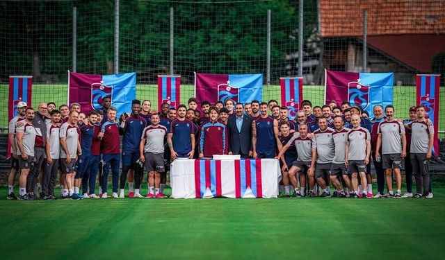 Trabzonspor kulübün 59. kuruluş yıl dönümünü Avusturya kampında kutladı