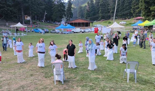 2 Bin Rakımlı Sahara Milli Parkı'nda Aileler Doğayla Buluştu