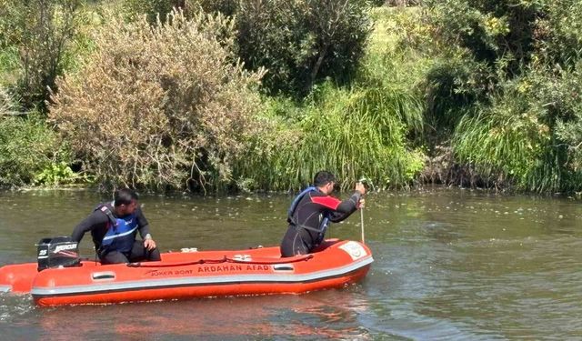 Kura Nehri'nde kaybolan çobandan acı haber: Cansız bedeni 5 metre ileride bulundu