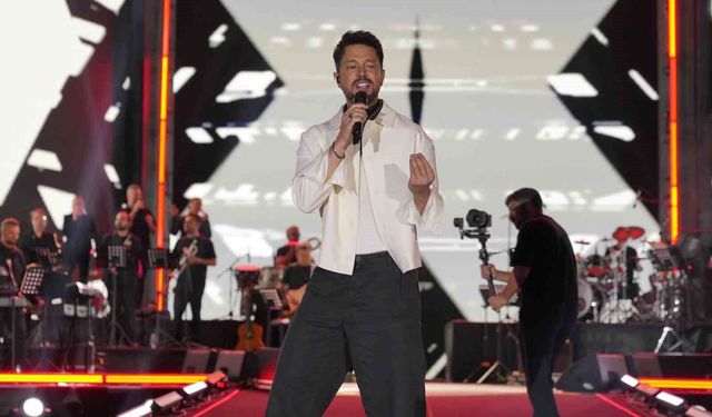 Murat Boz şarkıları Erzurum'da yankılandı