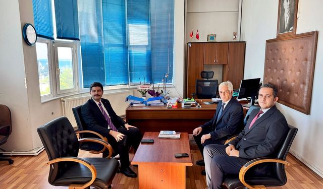 Kaymakam Karakaya’dan Hopa Vergi Dairesine Ziyaret