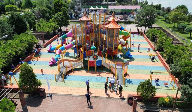 Hopa'nın Borulu Parkı Baştan Sona Yenilendi