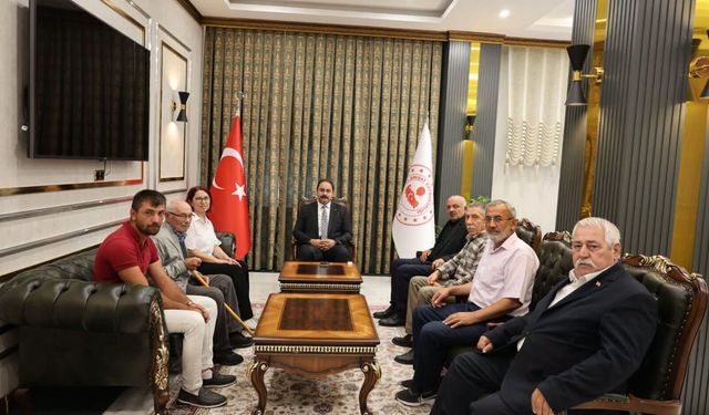Kaymakam Celepci Köy Sakinlerini Kabul Etti