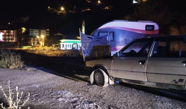 Otomobil Çoruh Nehri’ne Uçmaktan Son Anda Kurtuldu