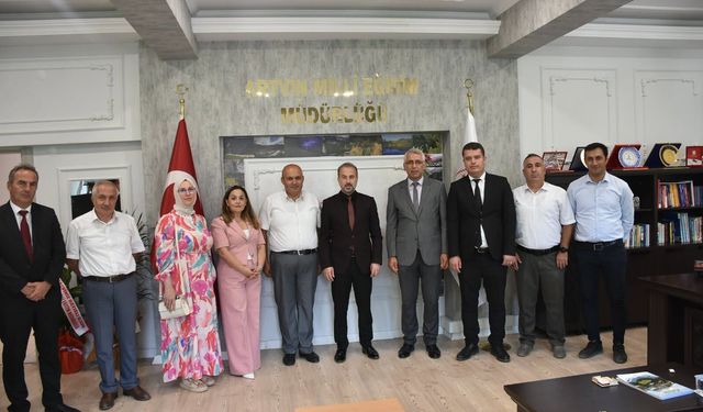 Şahin, Ardanuç Heyetini Ağırladı