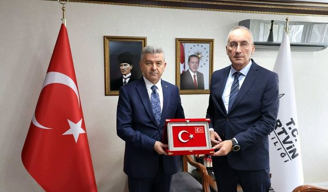 Vali Ergün, Alp Giray’ı Makamında Kabul Etti