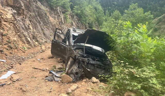 Alabalık Köyü’nde Takla Atan Araç Hurdaya Döndü: Sürücü Hafif Yaralandı
