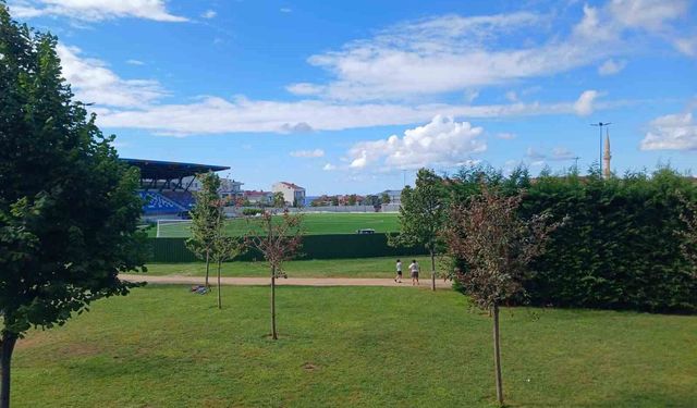 İçinde futbol sahası ve tribünü bulunan Türkiye'nin ilk ve tek spor temalı Millet Bahçesi Trabzon'da açılışa hazırlanıyor