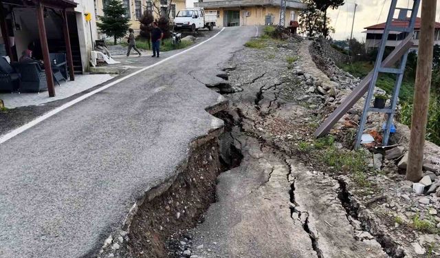 Rize'de heyelan sonrası mahalle sakini korku dolu anları anlattı: 'Bir anda her şey bitti, yavaş yavaş sine sine battı buralar'