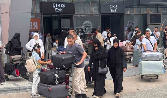 Trabzon Havalimanı'nda uçak trafiği arttı, yolcu sayısı yerinde saydı