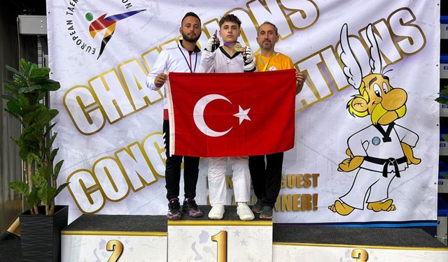 Artvinli Tekvandocular Uluslararası Arenada Kürsüde