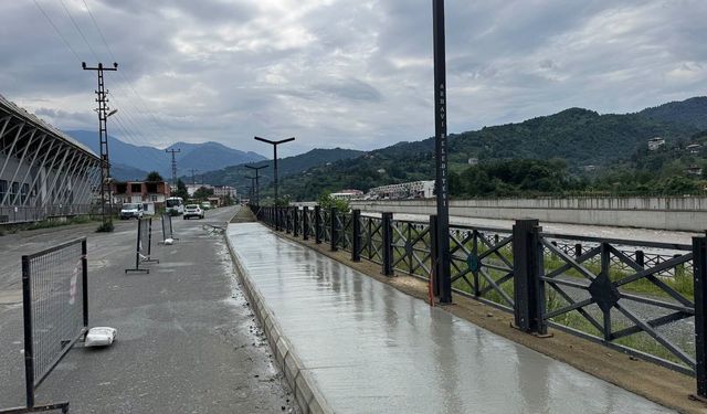 “Arhavi’de Stad Yolunda Çalışma Başladı”.