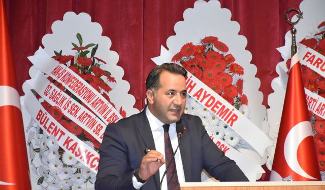 Erdemir’den Artvin Kongresi’nde Birlik ve Kardeşlik Vurgusu