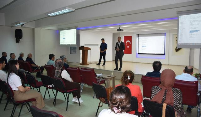 Artvin’de Mesleki Eğitim Öğretmenlerine Maarif Modeli Eğitimi