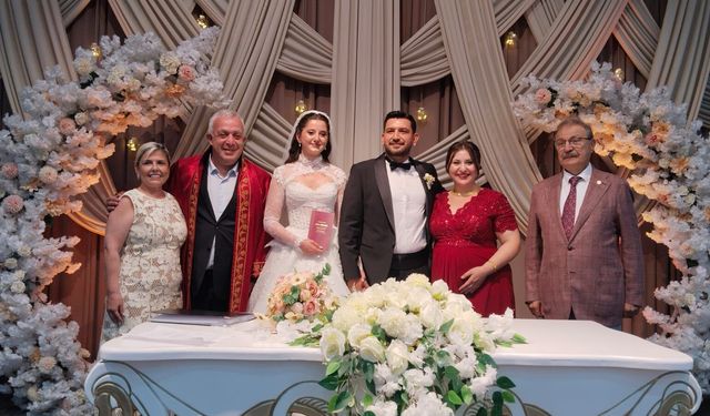 Elif Oya ve Buğrahan'ın Mutlu Günü