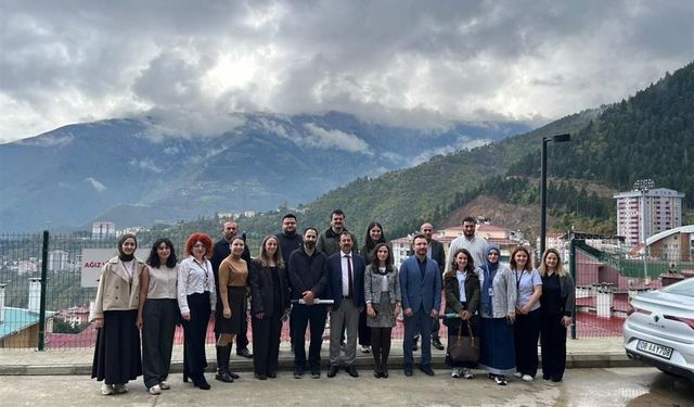 Eczacılara Sağlıklı Hayat Merkezi Tanıtıldı