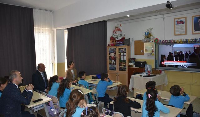 Şahin’den Karadeniz Bakır İlkokuluna Ziyaret
