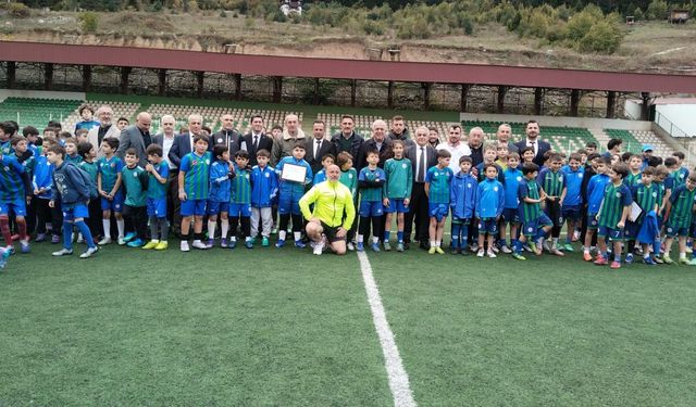 Artvin’de Çaykur Rizespor Futbol Şöleni