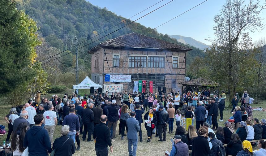 Festival Borçka’da Yoğun İlgi Gördü