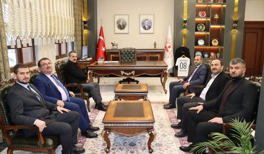 Şavşat Kaymakamlığı’nı Ziyaret Etti