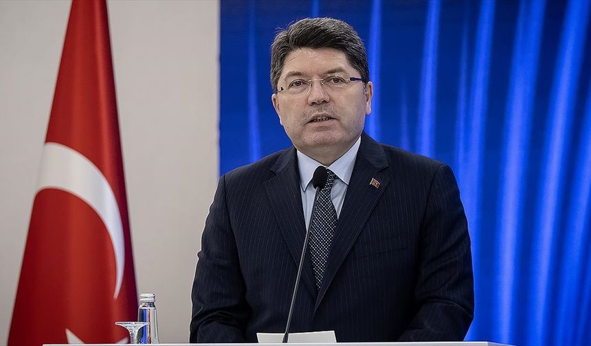 Adalet Bakanı Tunç'tan TBMM'ye sunulan 10'uncu yargı paketine ilişkin açıklama