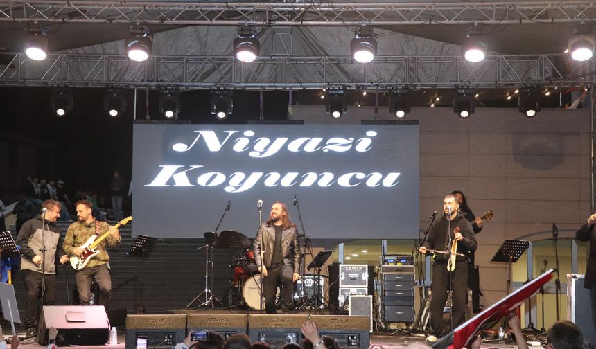 Niyazi Koyuncu, Yusufeli’ni Salladı