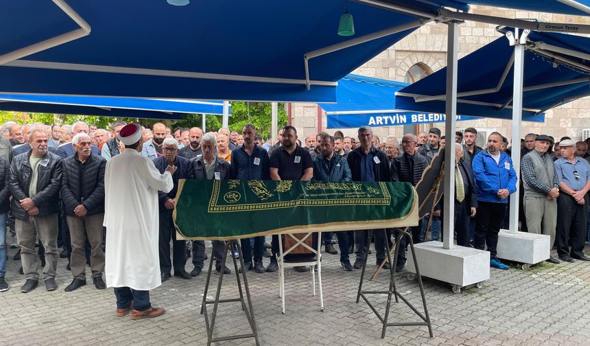 Bedrettin Can Erer Gözyaşlarıyla Uğurlandı
