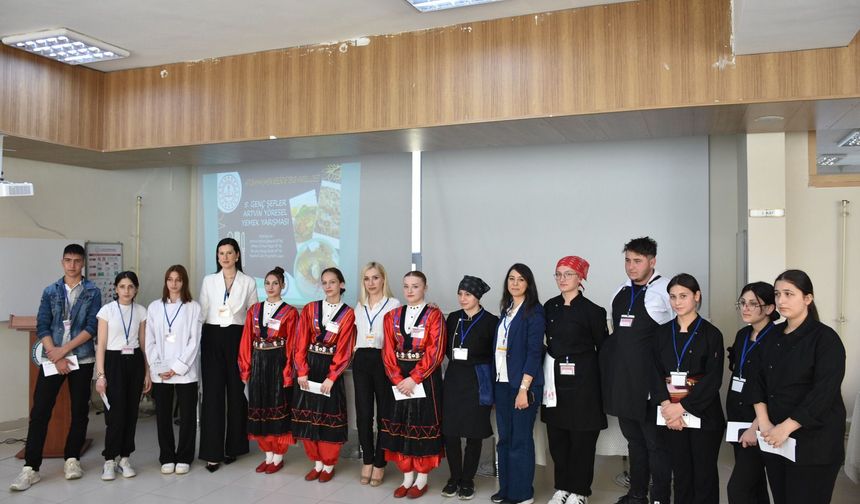 Genç Şefler Yöresel Lezzetlerle Yarıştı