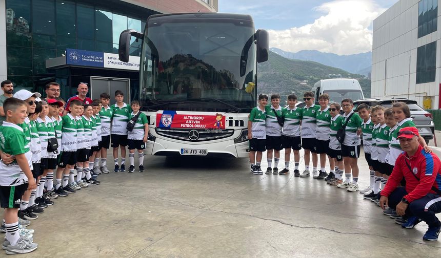 Altınordu Artvin İzmir Yolcusu