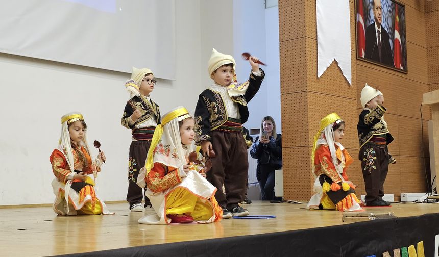 “Dilimizin Zenginlikleri” Sahneye Taşındı