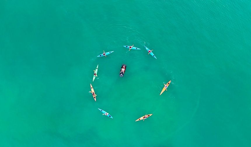Karadeniz Su Sporları Antrenmanında Kanolarla Renklendi