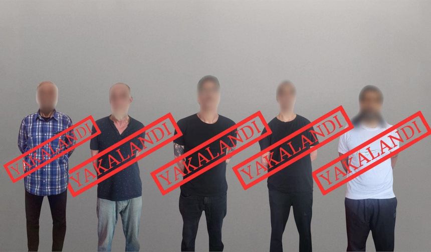 Kırmızı Bültenle Aranan 5 Suçlu Türkiye'ye Getirildi